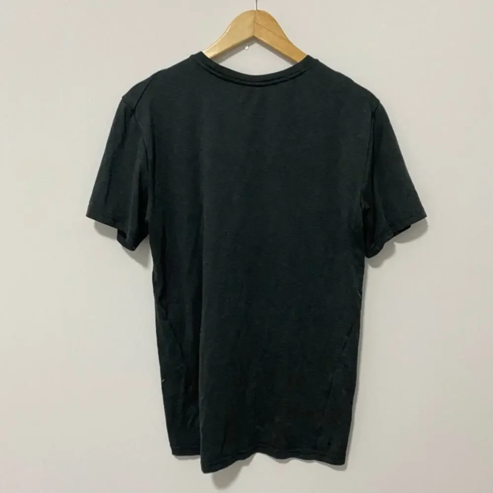 Nike Gray Short Sleeve Dri Fit Tee Size Medium